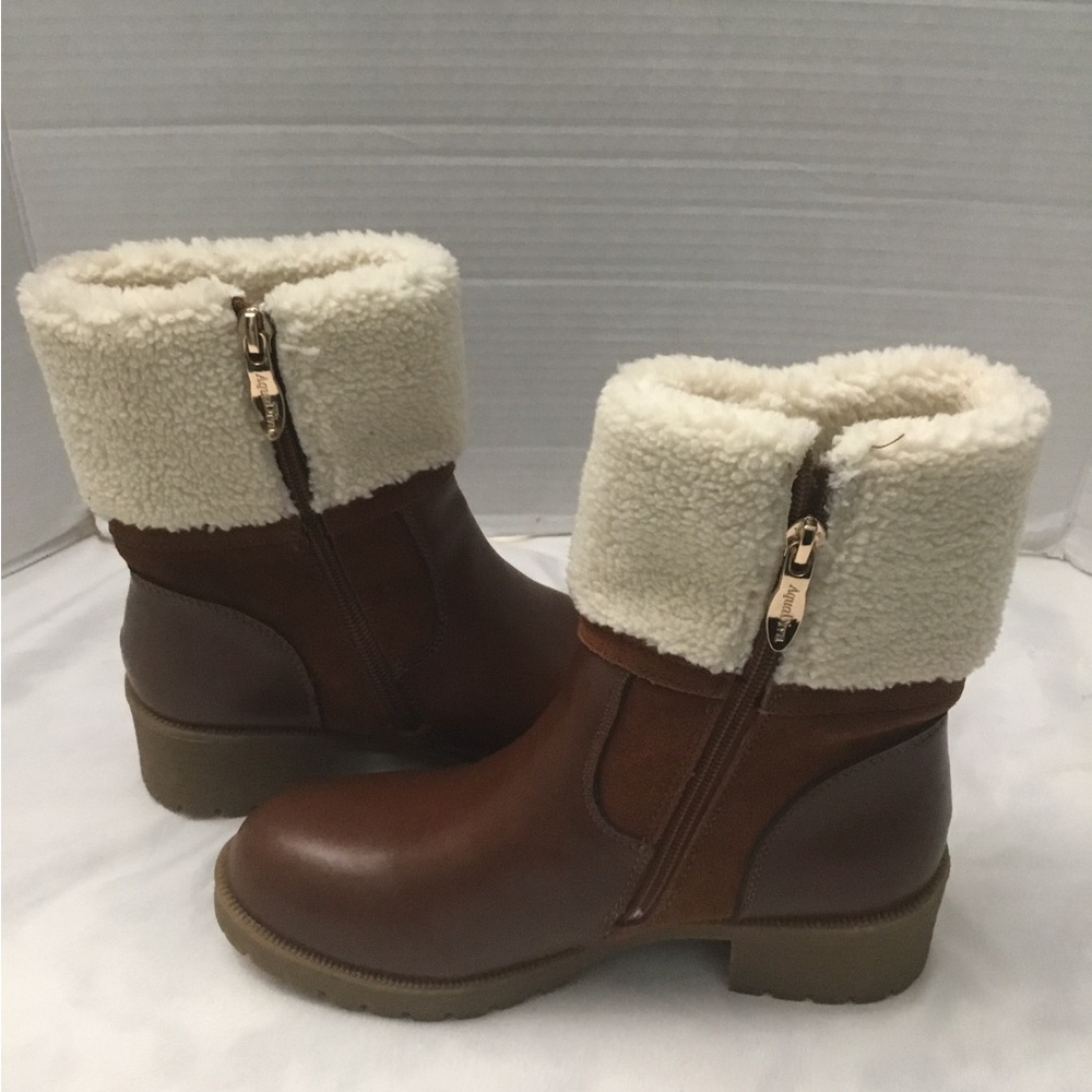 AQUADIVA Brown and Cream Winter Boots with Fuzzy Cuff